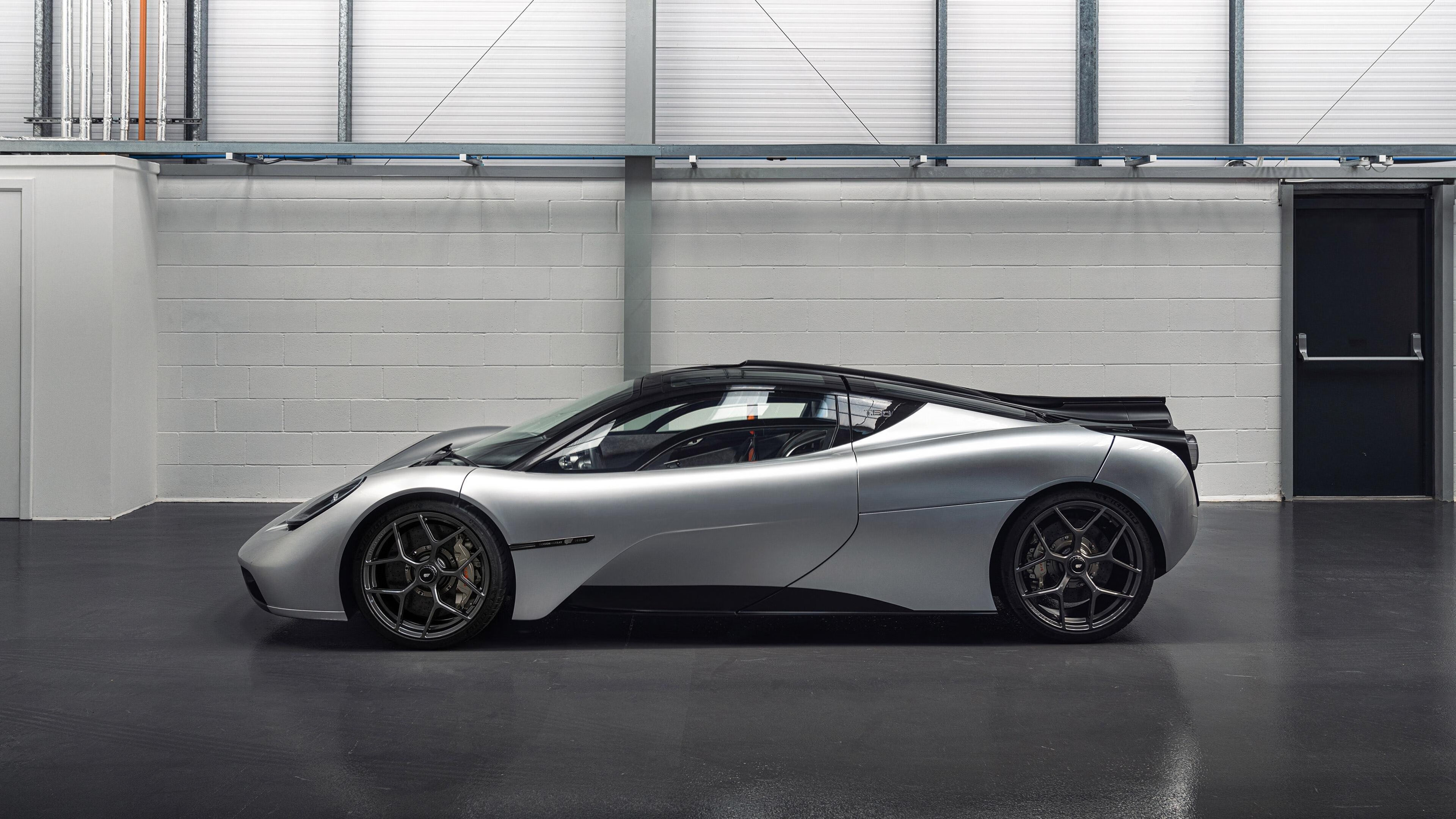 篮球专项技能训练方法创新及实战应用，篮球基本技能训练