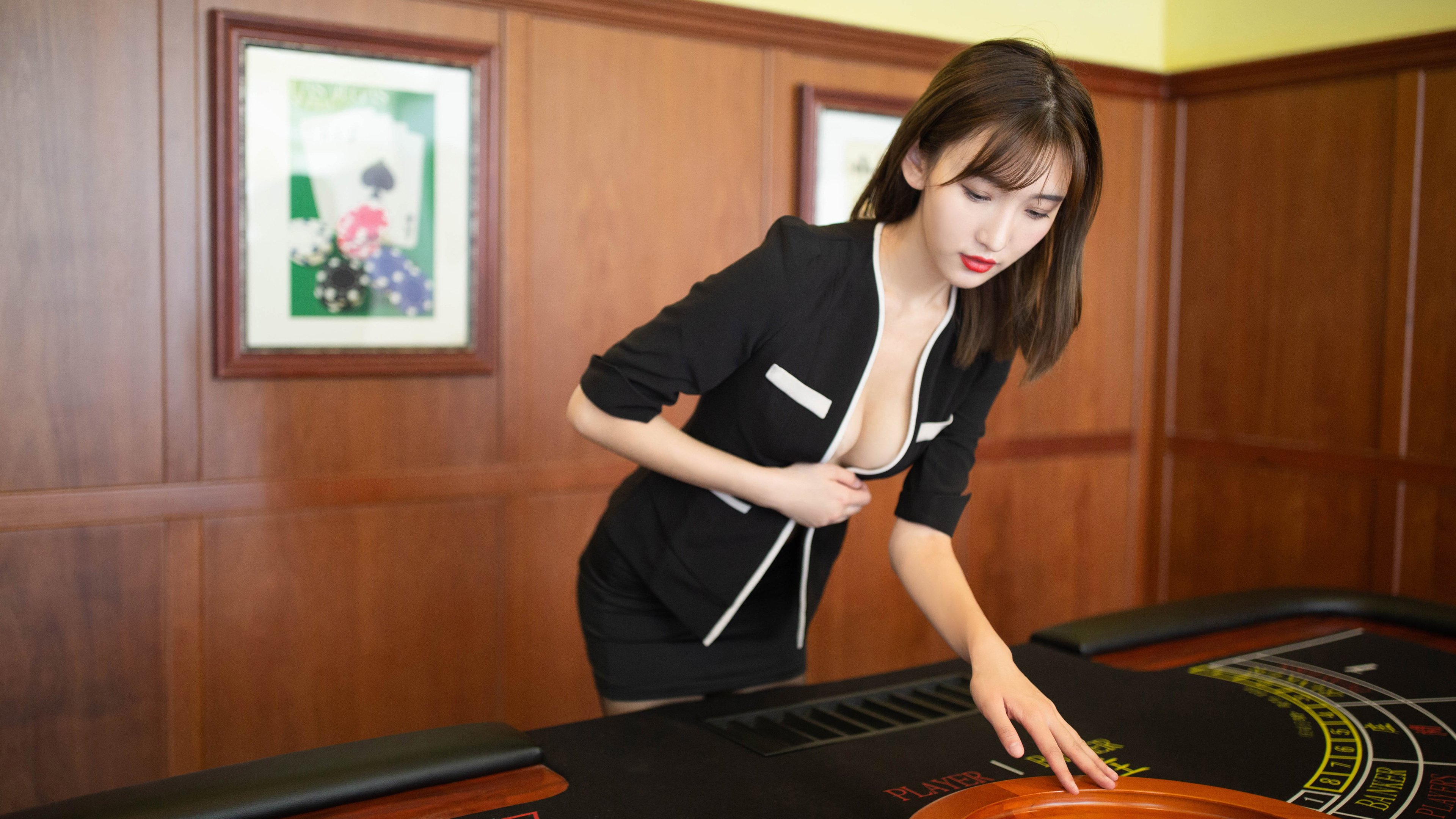 全国篮球进校园活动全面展开挖掘青少年潜力，篮球运动进校园