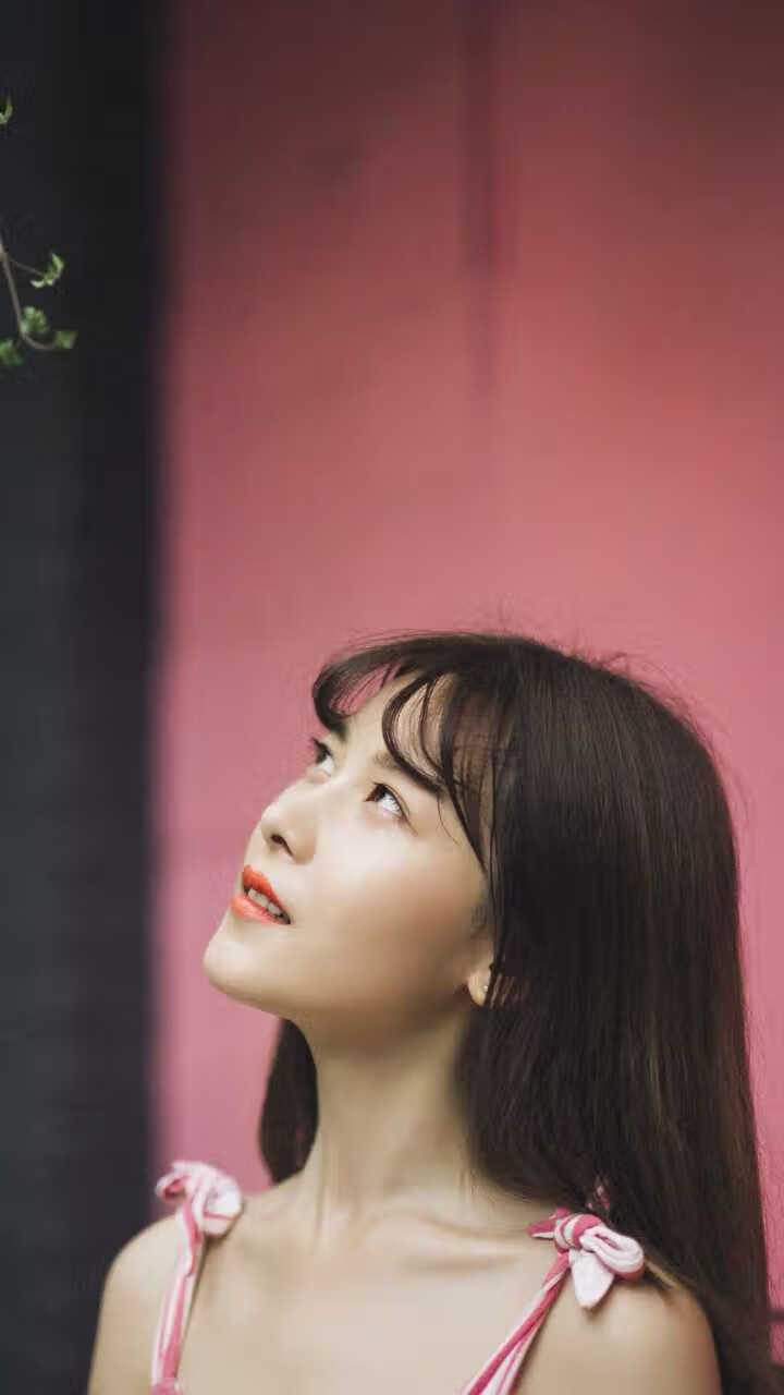 击剑新人赛上海站打响 青少年选手展露锋芒，击剑公开赛