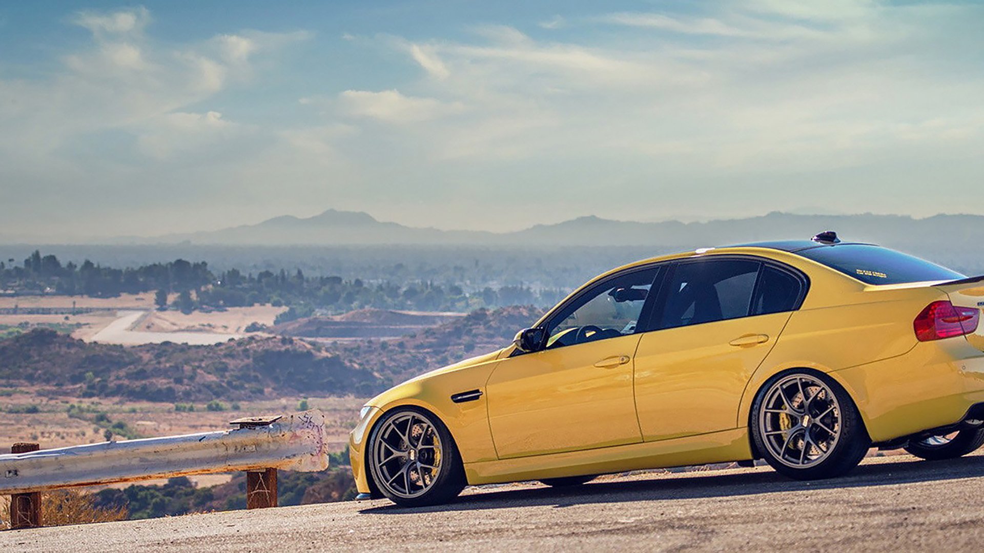 黄蜂老将参加青训营为孩子讲述经验,黄蜂老板